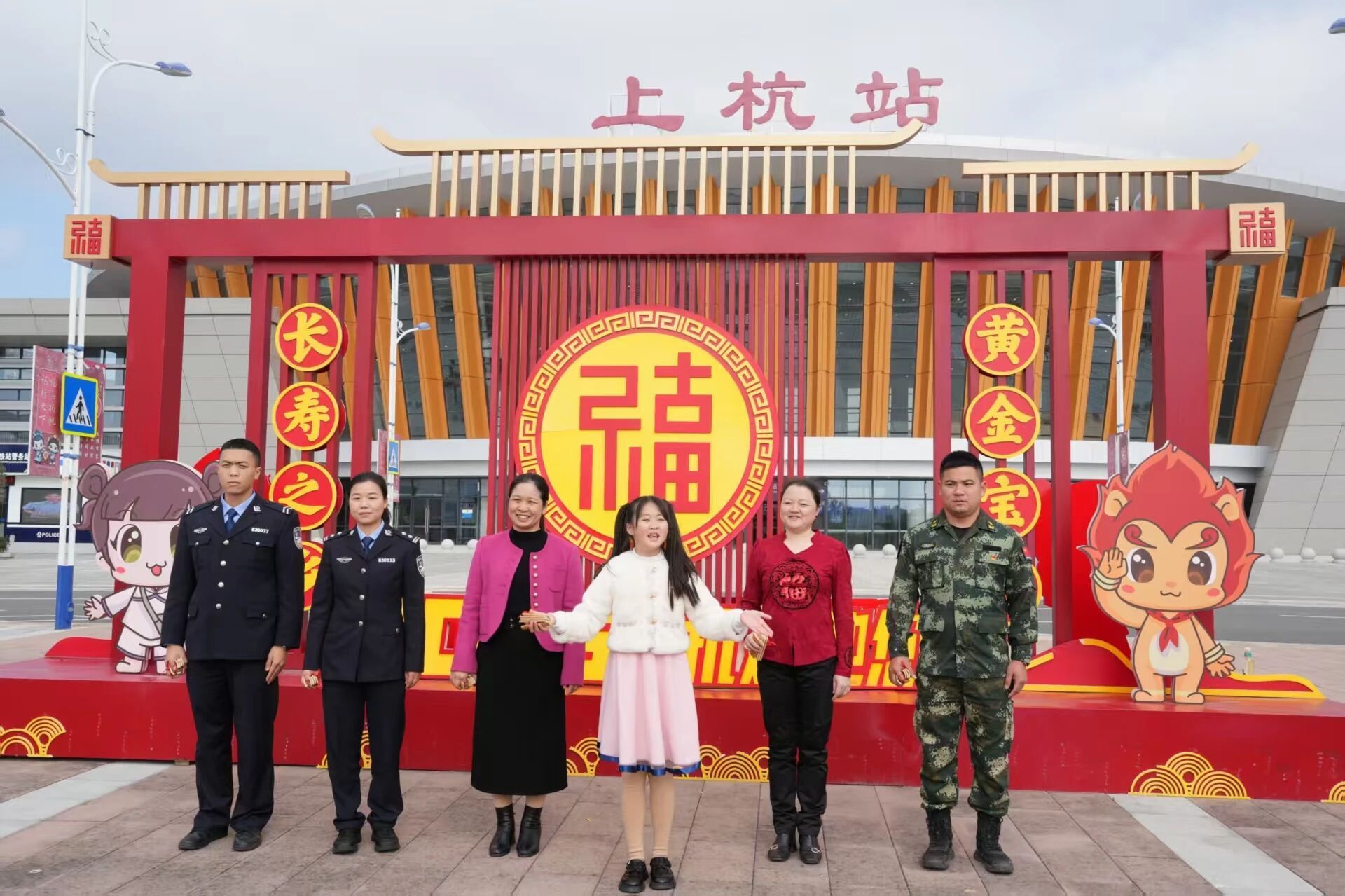 星光不负赶路人 文明春运暖人心——星火讲师“快闪”走进上杭动车站